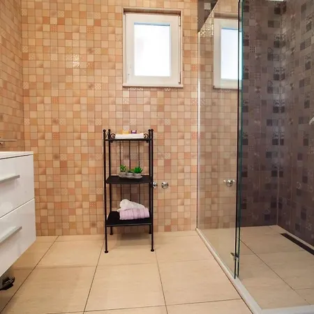 8910 Comfortable بيت للعطل ماكارسكا